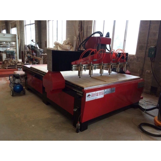 MÁY ĐỤC GỖ CNC