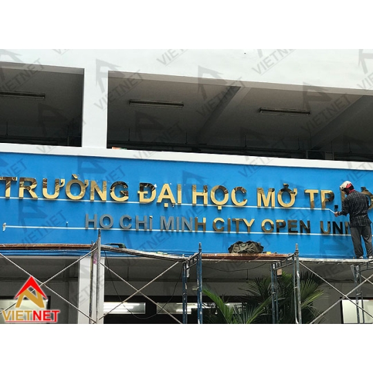 Đơn vị chuyên thi công bảng hiệu đèn led tại TPHCM