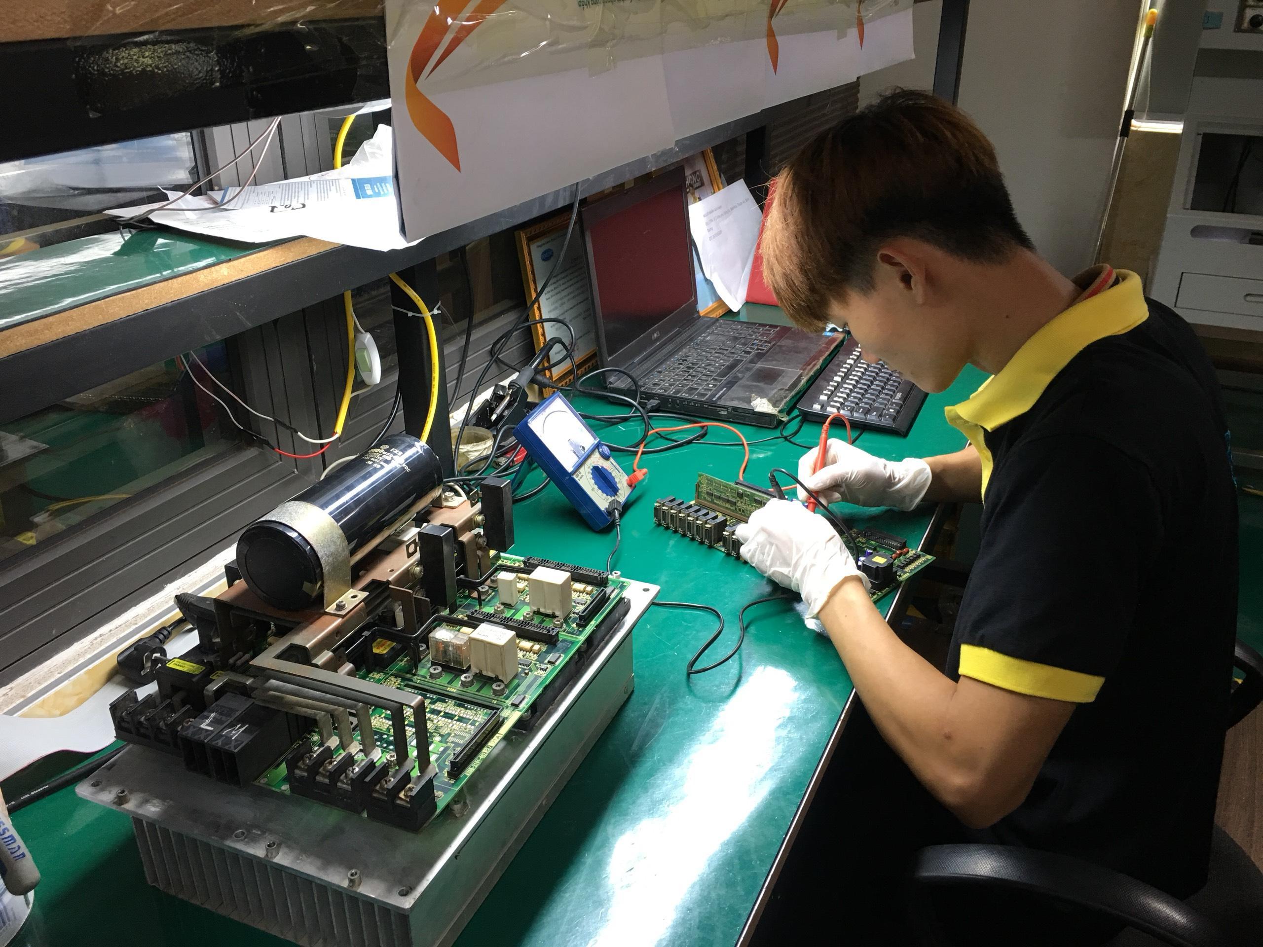 sua-chua-board-mach-may-cnc