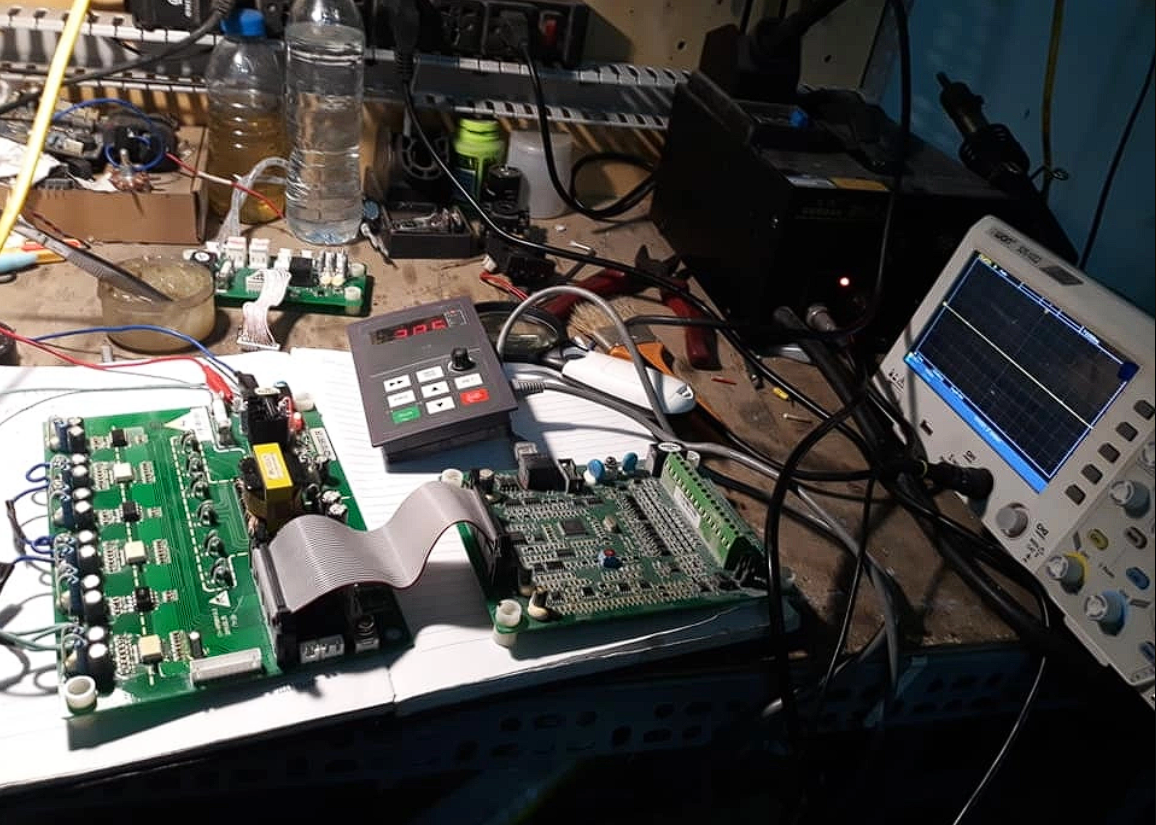 sua-chua-bien-tan-may-cnc